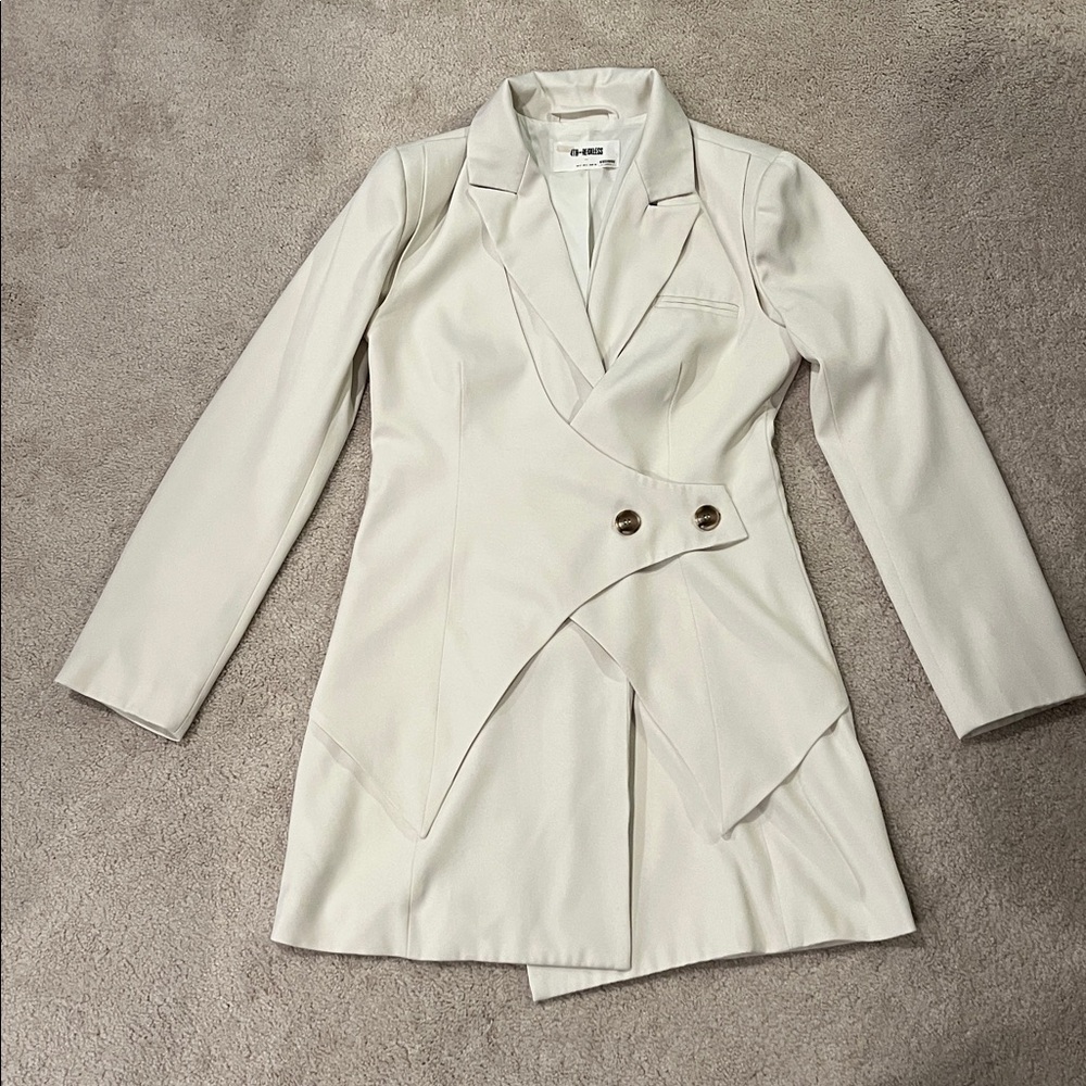 4th and reckless Elegant Cream Blazer Dress - Picture 3 of 9